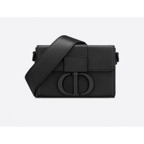 30 MONTAIGNE DOBOZ TÁSKA Fekete Ultramatt Szemcsés Borjúbőr M9204S