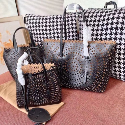 Alaia Áttört Eredeti Bőr Táska A3658 Fekete