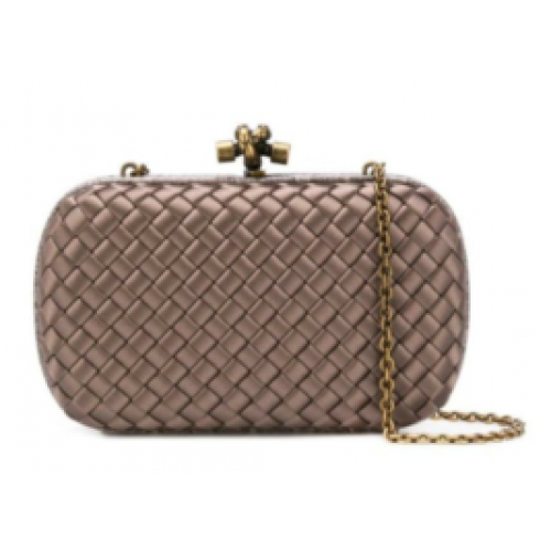 BOTTEGA VENETA Csomós, kígyóbőrrel díszített szatén clutch 62548 pezsgőszínű