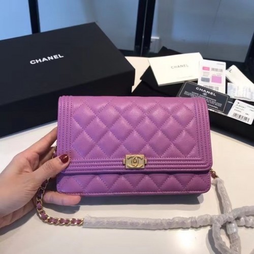 BOY CHANEL Eredeti Láncos Pénztárca A80287 lila