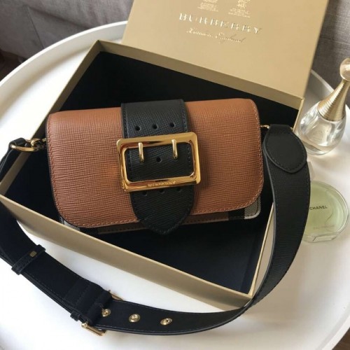 BURBERRY Hampshire vintage kockás bőr crossbody táska 24581 barna