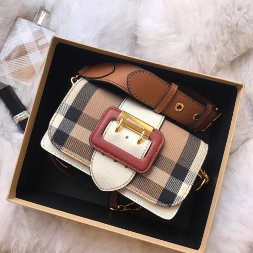 BURBERRY Hampshire vintage kockás bőr crossbody táska 24581 fehér