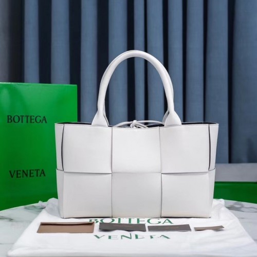 Bottega Veneta ARCO TÁSKA 609175 fehér