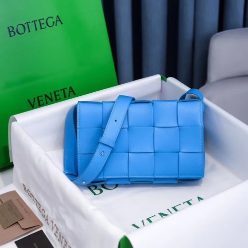 Bottega Veneta KAZETTÁS TÁSKA 578004 kék