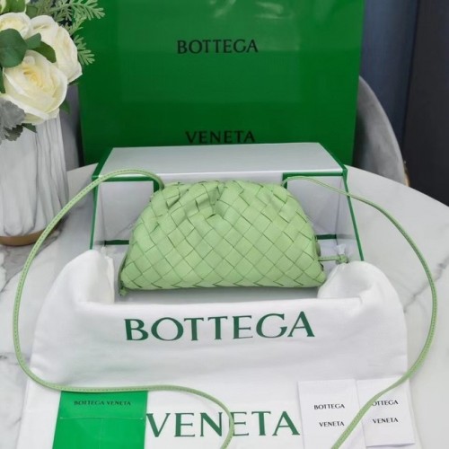 Bottega Veneta MINI TASAK 585852 világoszöld