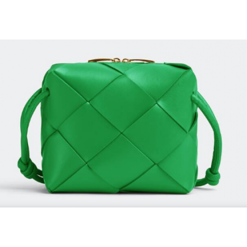 Bottega Veneta Mini kazettás kameratáska 701915 papagáj