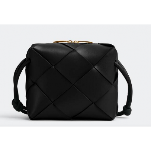 Bottega Veneta mini kazettás fényképezőgép táska 701915 fekete