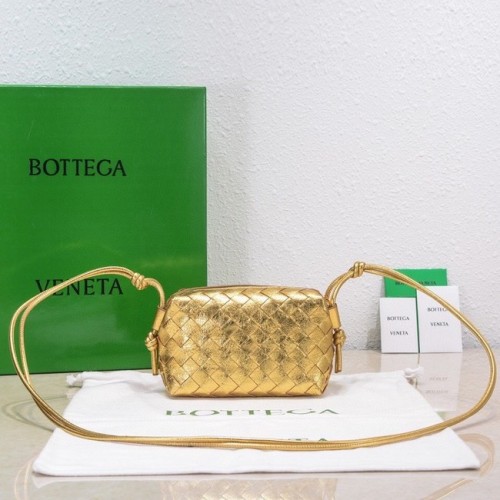 Bottega Veneta Mini intrecciato bőr kereszttartó táska 680254 arany