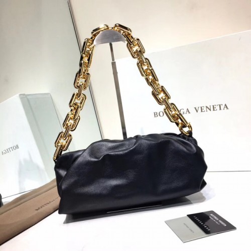 Bottega Veneta Nappa báránybőr puha válltáska 620230 fekete