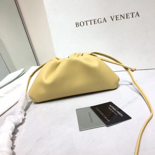 Bottega Veneta Nappa báránybőr puha válltáska 98057 világos sárga