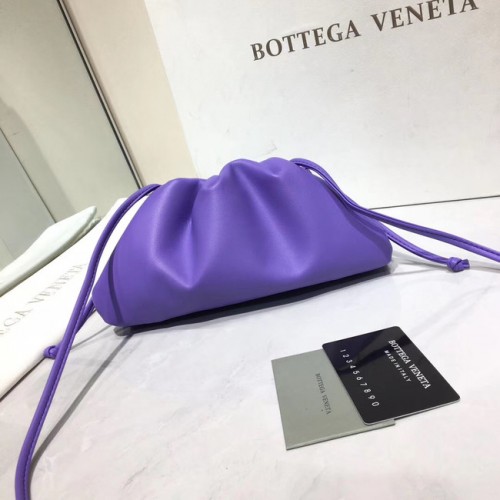 Bottega Veneta Nappa báránybőr puha válltáska 98057 lila