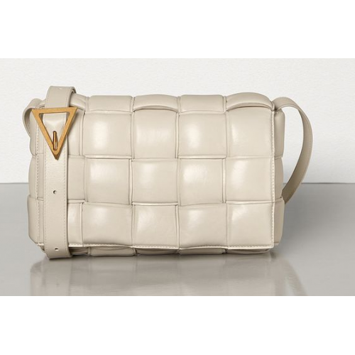Bottega Veneta PÉNZELT KAZETTATÁSKA 591970 GIPSZ