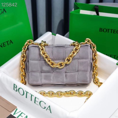 Bottega Veneta BÉLZETT KAZETTÁS Bársony TÁSKA 591971 Szürke