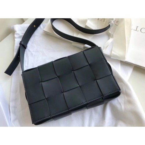 Bottega Veneta báránybőr szövésű eredeti bőr 578004 sötétkék