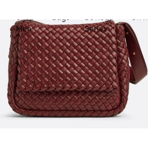 Bottega Veneta Kis párnázott, bőrből készült válltáska 709418 Bordeaux