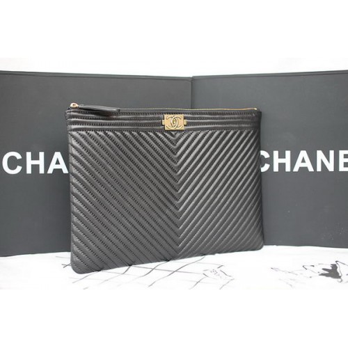 Fiú Chanel Chevron fekete báránybőr kézitáska A69253