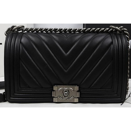Fiú Chanel Flap Bag Borjúbőr Chevron Steppelő A67025 Fekete