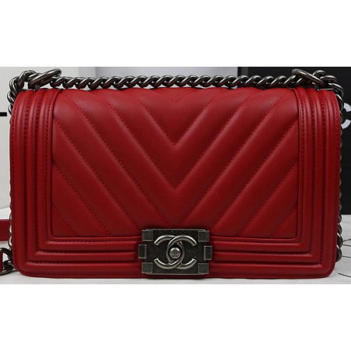 Fiú Chanel Flap Bag Borjúbőr Chevron Steppelő A67025 Piros