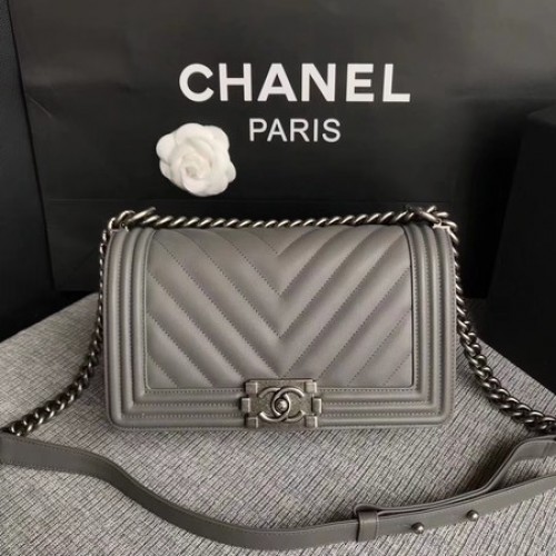 Fiú Chanel Flip Táska Eredeti Chevron Bőr A67086V Szürke