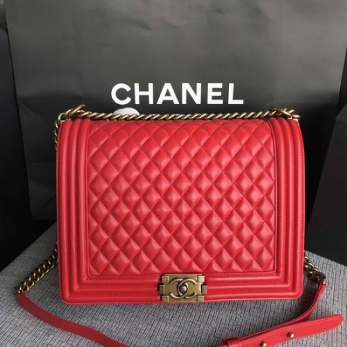 Fiú Chanel Flap Válltáska Piros Eredeti Báránybőr A67087 Arany