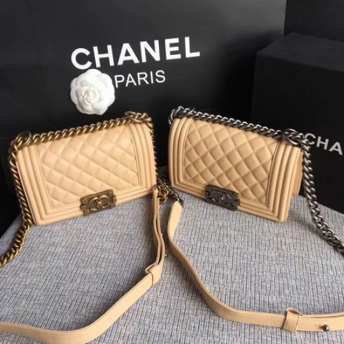 Fiú Chanel Flap Válltáska Báránybőr A67085 Barackszínű