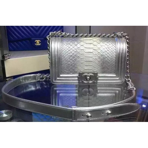 Fiú Chanel Flap Válltáska Kígyóbőr A67085 Ezüst