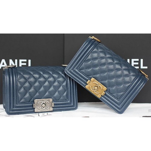 Fiú Chanel mini fedeles táska eredeti cannage mintával A67085 királykék