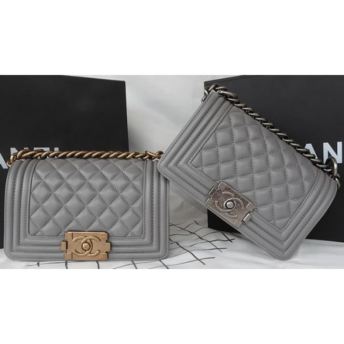 Fiú Chanel mini fedeles táska eredeti báránybőrből A67085 szürke