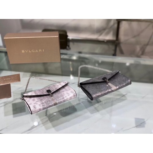 Bulgari metál bőr válltáska 39175