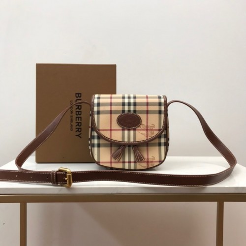 BurBerry bőr válltáska 80113 búza