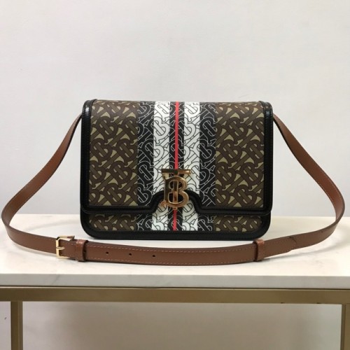 BurBerry bőr válltáska 80194 fekete
