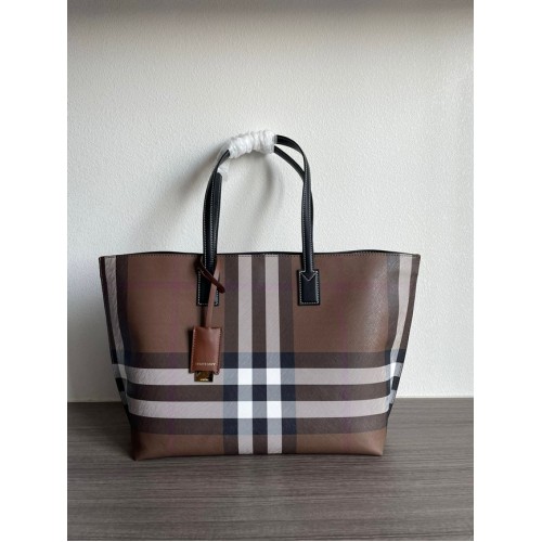 BurBerry válltáska 5031 sötétbarna