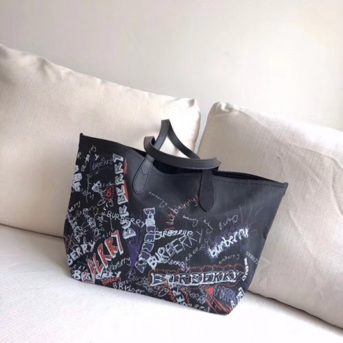 BurBerry Tote bevásárlótáskák BU5548 fekete