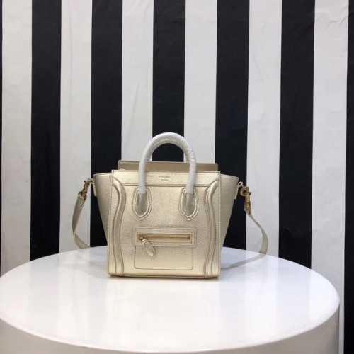 CELINE NANO LAMINÁLT BÁRÁNYBŐR BŐRTÁSKA 189244-25 ARANY