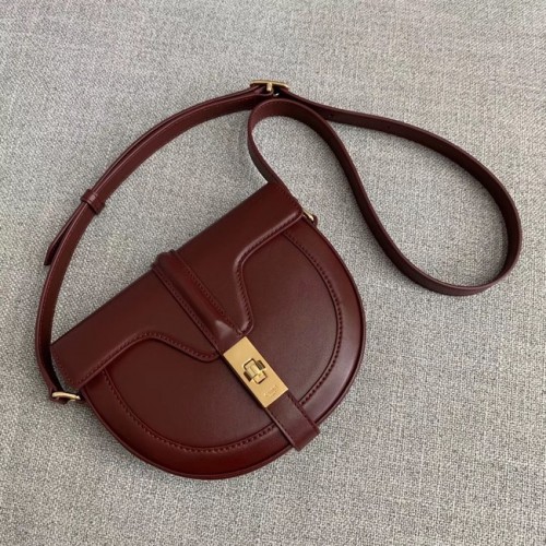 CELINE KIS BESACE 16"-OS TÁSKA SZATINÁLT BORJÚBŐR CROSS BODY 188013 BORDÓ
