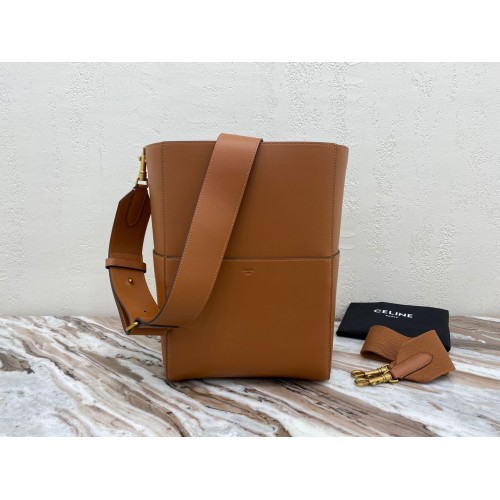 CELINE Sangle Seau táska sima bőrből C3371-2 barna