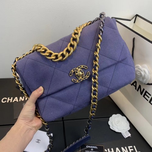 CHANEL 19 Flap Bag AS1160 AS1161 lila