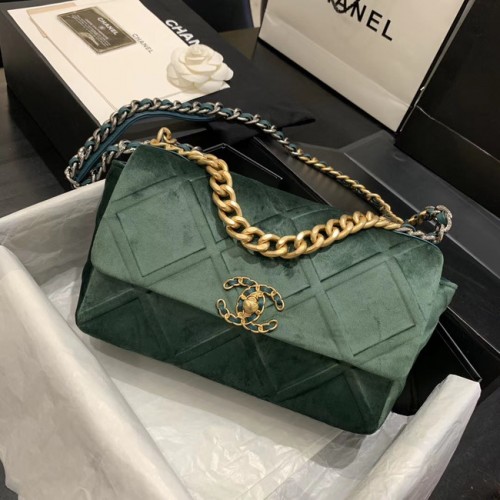 CHANEL 19 Flap Bag AS1160 zöld