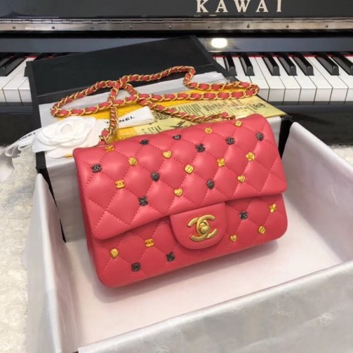 CHANEL Klasszikus Báránybőr Kézitáska Arany Tónusú Ruténium Bevonatú Fém A01116 Piros