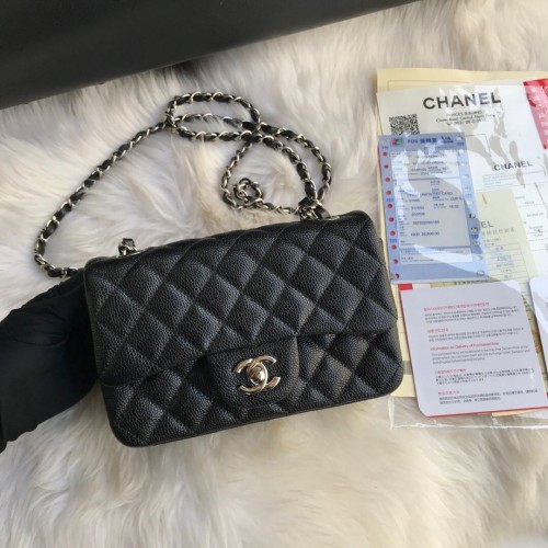 CHANEL aprószemcsés borjúbőr AS1116 fekete