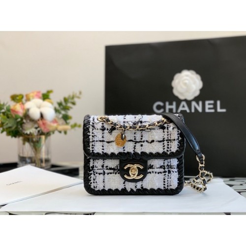 CHANEL Tweed fonott borjúbőr aranyszínű fém AS6075 fekete