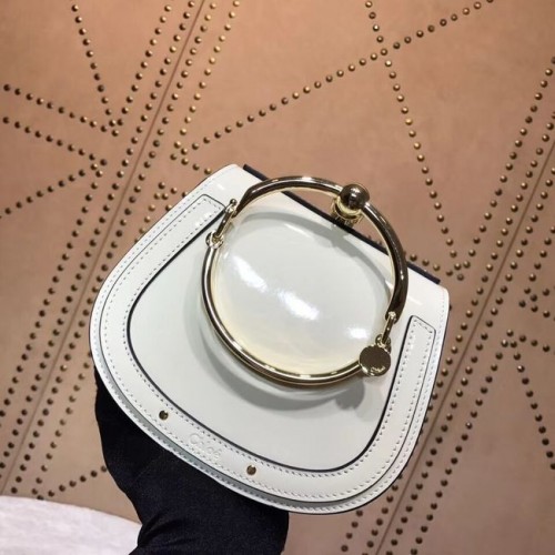 CHLOE Kis Nílus lakkbőr karkötő táska 3E1302 FEHÉR