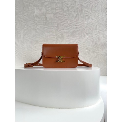 Celine TEEN TRIOMPHE TÁSKA BORJÚBŐR ÁSVÁNYI C8006 Barna