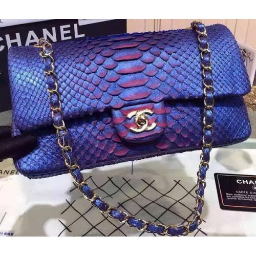 Chanel 2.55 sorozatú, kék színű, eredeti Python bőrből készült, fedeles táskák A1112SA arany színben