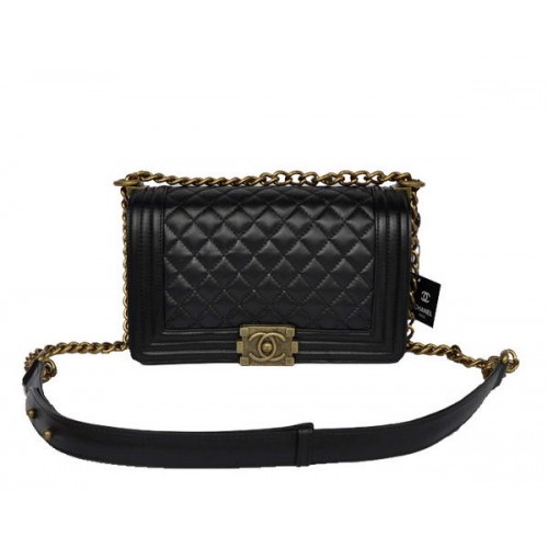 Chanel A67086 fekete Le Boy Flap Válltáska, Szomorú Makulátlan
