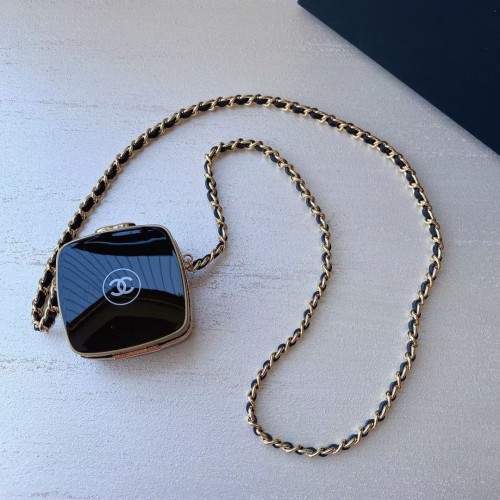 Chanel Box válltáska C5690 fekete