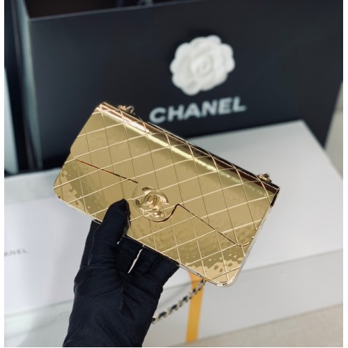Chanel Box válltáska C5691 arany