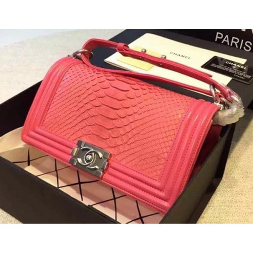 Chanel fiú válltáska Rosy Python bőr A66095 ezüst