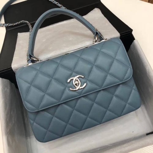 Chanel CC eredeti báránybőr felső fogantyús fedeles táska 92236 kék és ezüst árnyalatú fémből