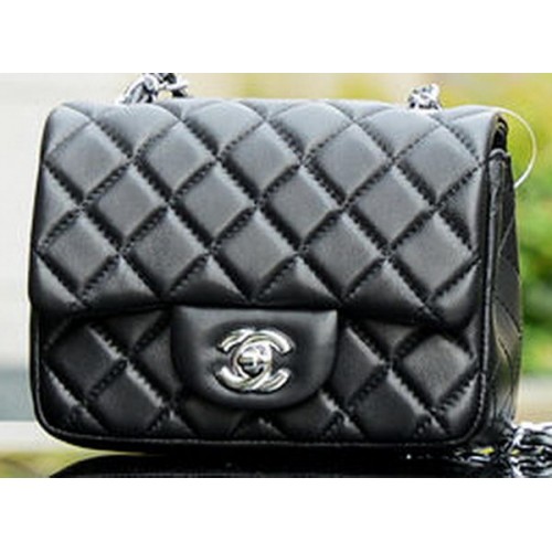 Chanel Klasszikus MINI Zsebtáska Fekete Báránybőr A37585 Ezüst